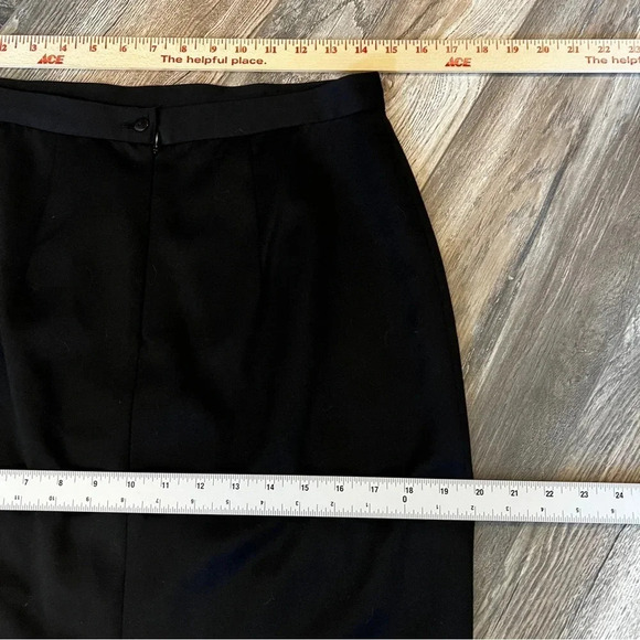 vintage ANNA MARCHETTI made in italy 100% Wool Skirt Lined Bow at Hem Size 46 - Picture 11 of 11